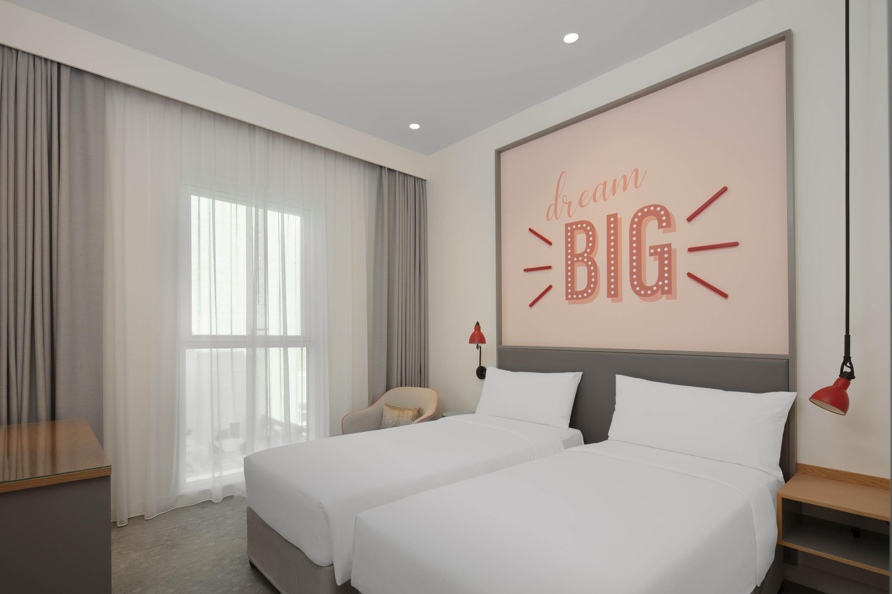 Rove At The Park Hotel Dubai Exterior photo